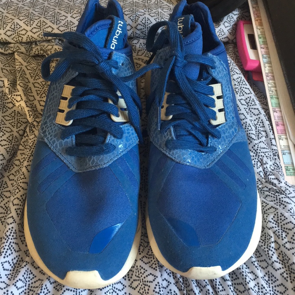 Adidas tubular